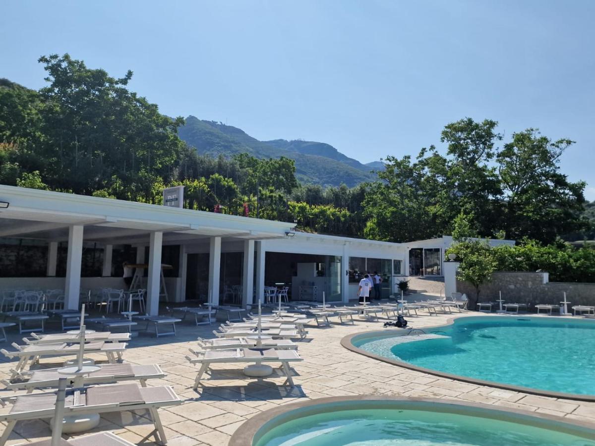 Agriturismo Nonno Luigino فيكو إيكوينس المظهر الخارجي الصورة